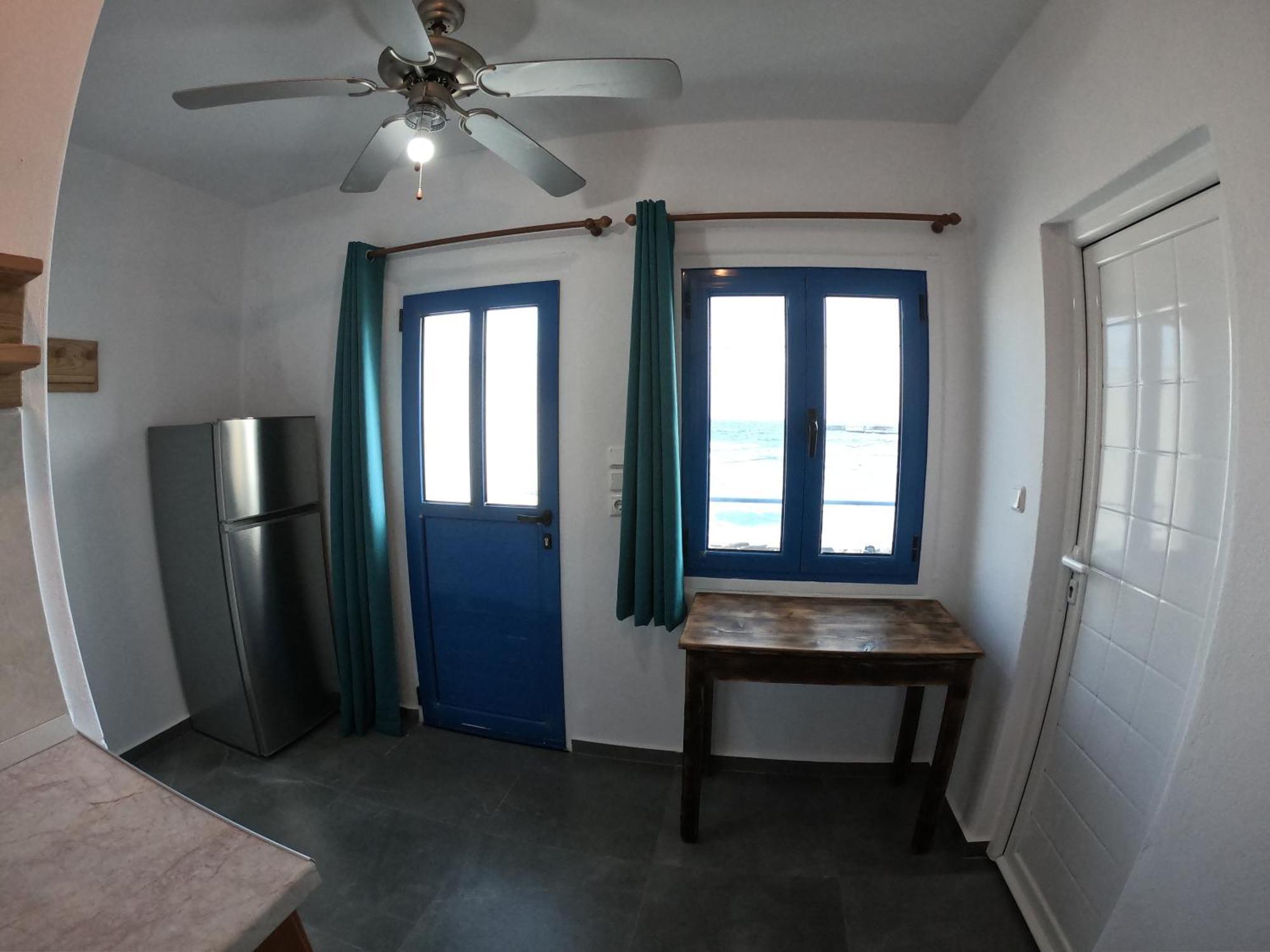 Agias Pelagias Little Beach House Agia Pelagia  外观 照片